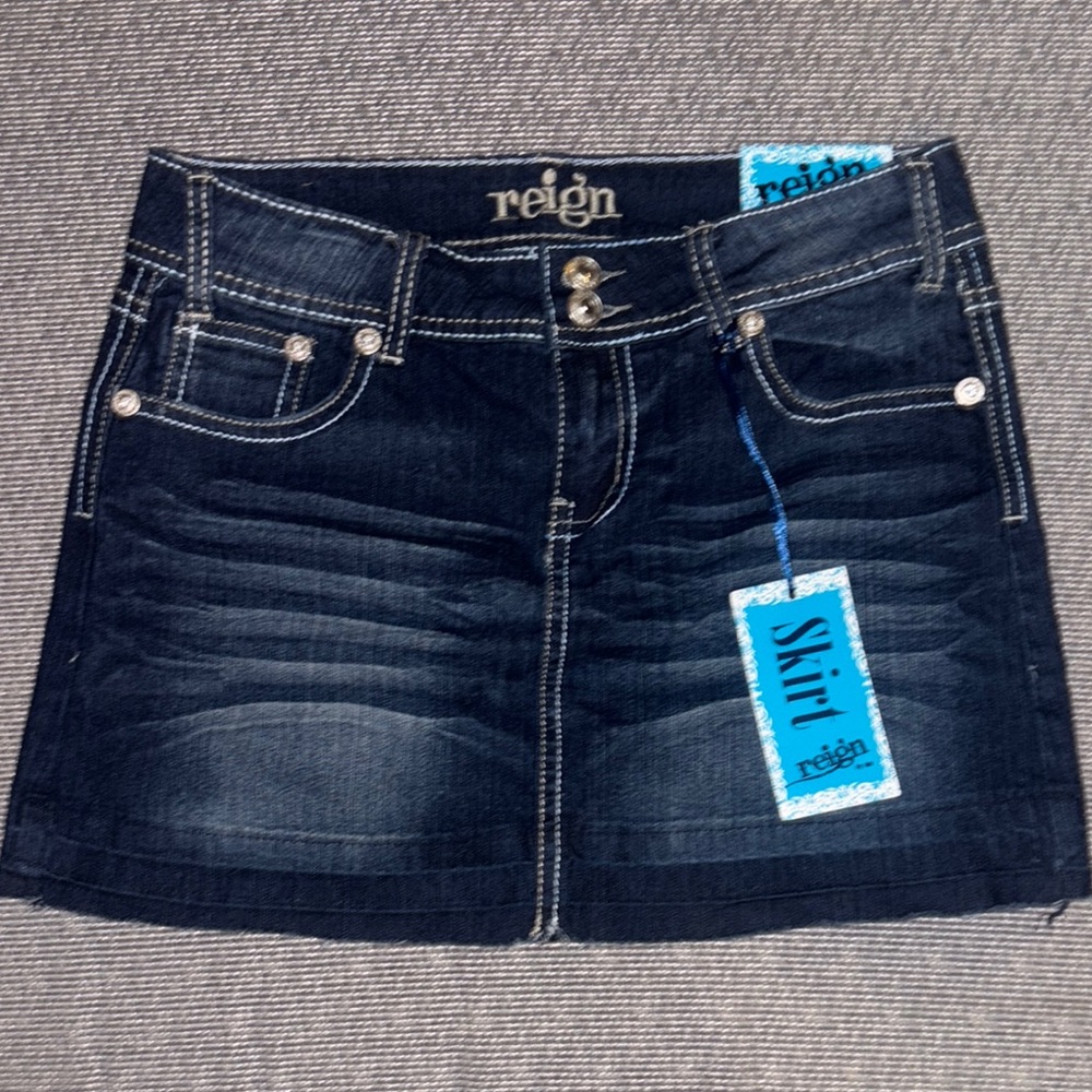 Reign Women's Denim Skirt - Dark Blue size 3 woman’s/ juniors